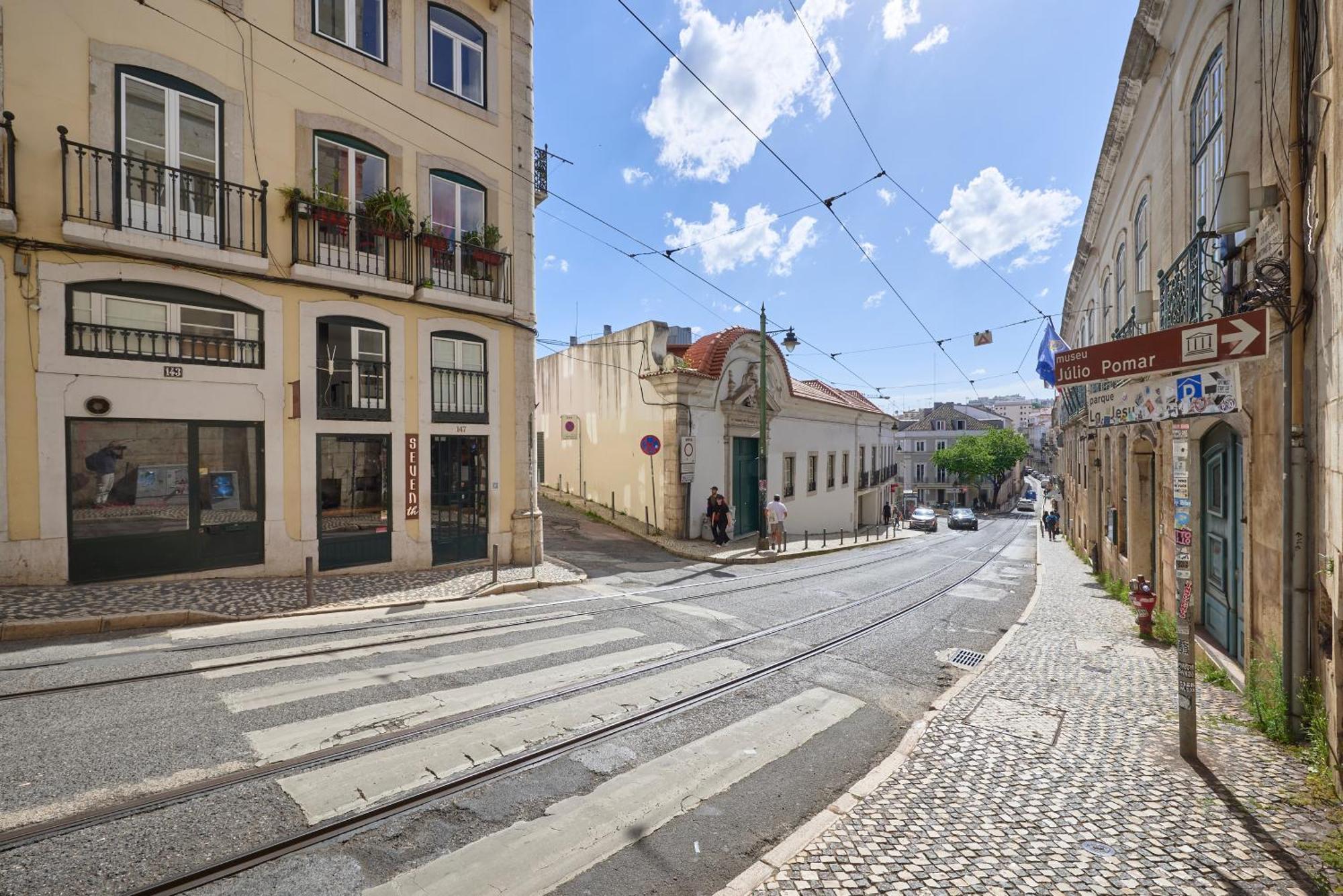 شقة Casa Portuguesa Combro Lisboa المظهر الخارجي الصورة